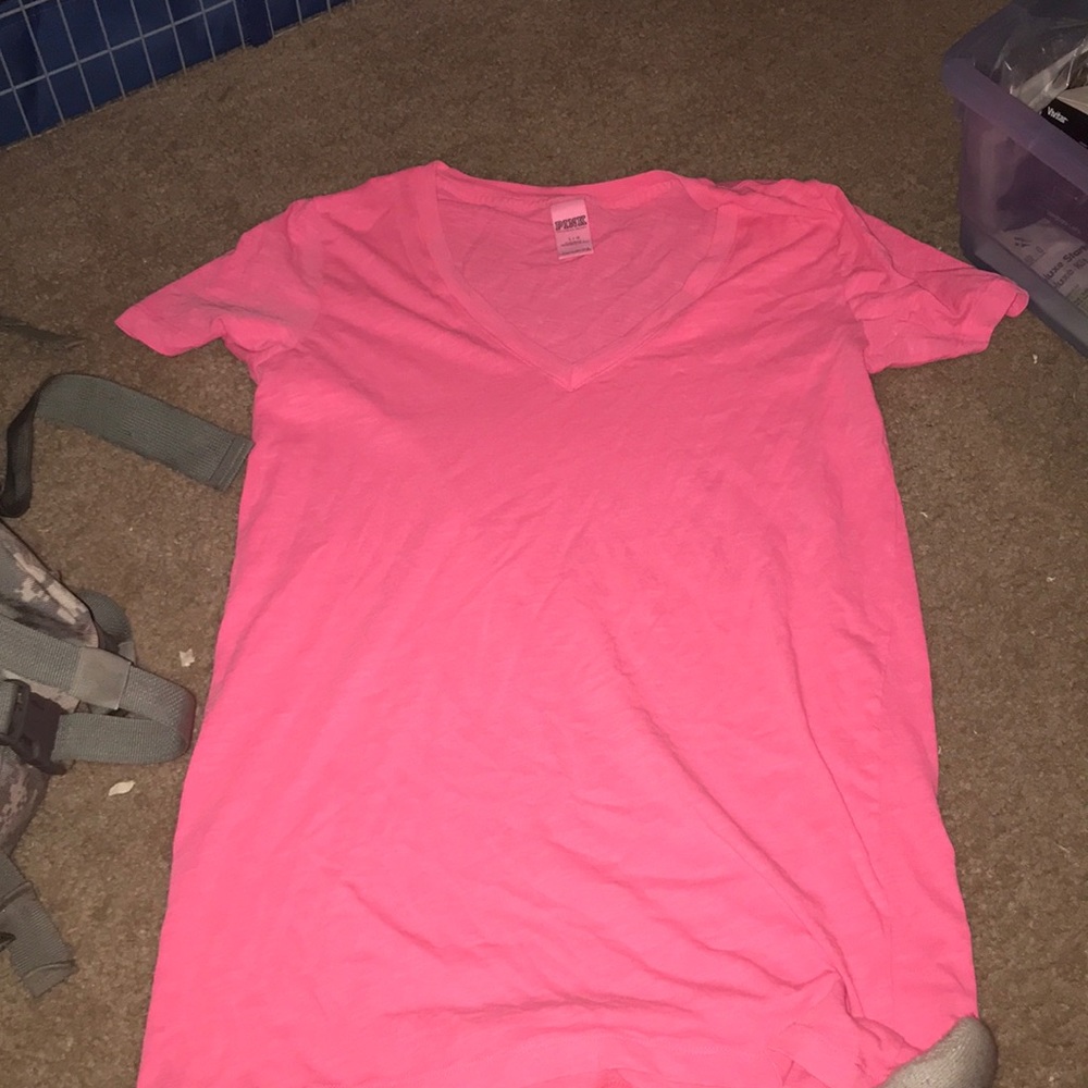 PINK Victoria’s Secret pink v neck